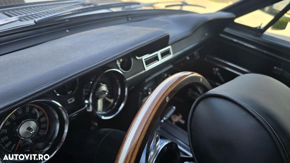 Ford Mustang - 27