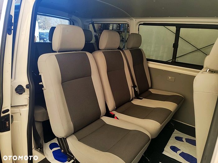 Volkswagen Caravelle - 33