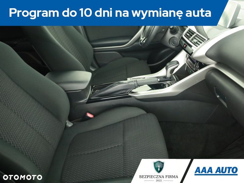 Mitsubishi Eclipse Cross - 9