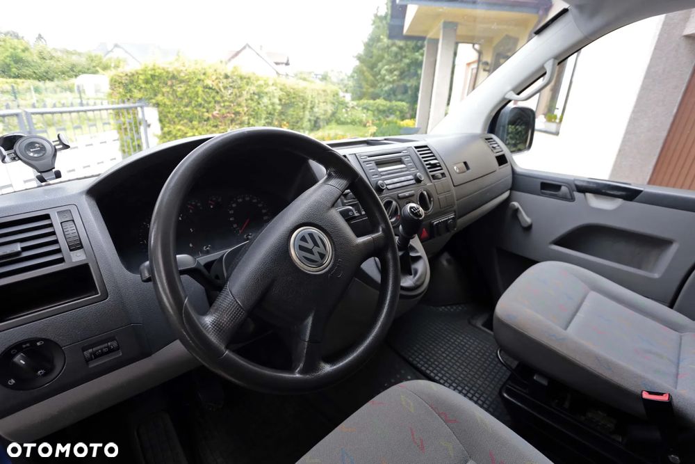 Volkswagen Furgon 5-osobowy - 6