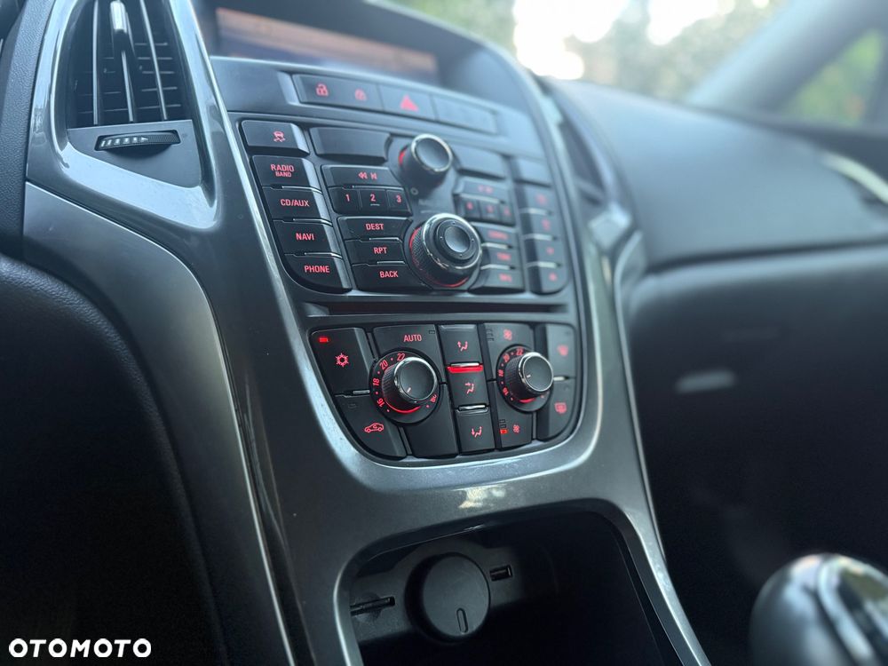 Opel Astra 2.0 CDTI Cosmo - 35