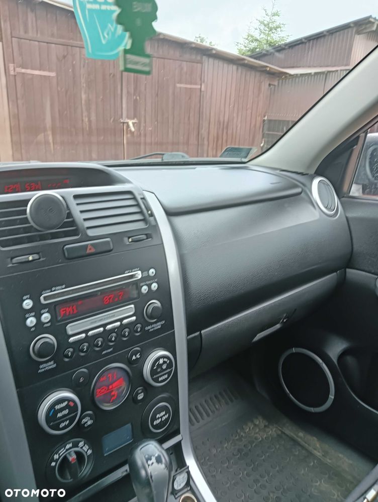 Suzuki Vitara - 8