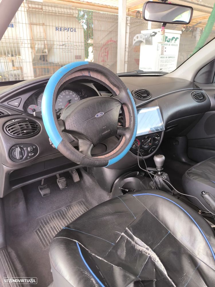 Ford Focus - 6