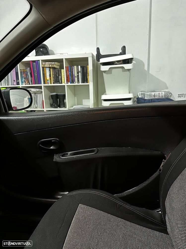 Renault Clio 1.5 dCi Confort - 9