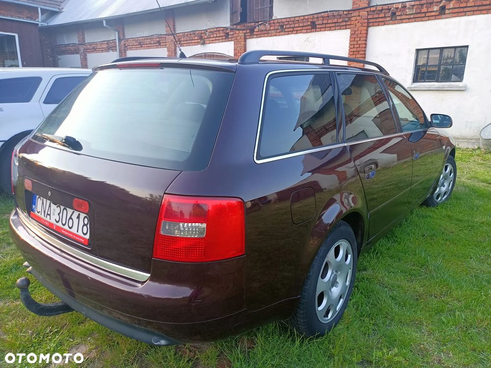 Audi A6 Avant 2.5 TDI - 10