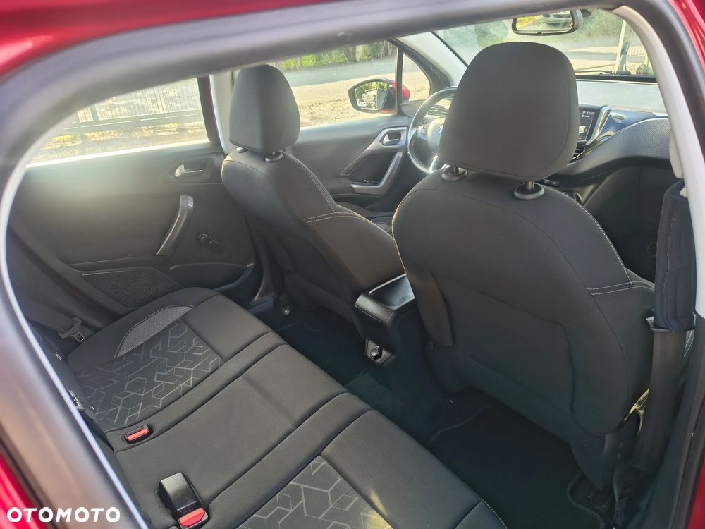 Peugeot 2008 Blue-HDi FAP 100 STOP & START Style - 20