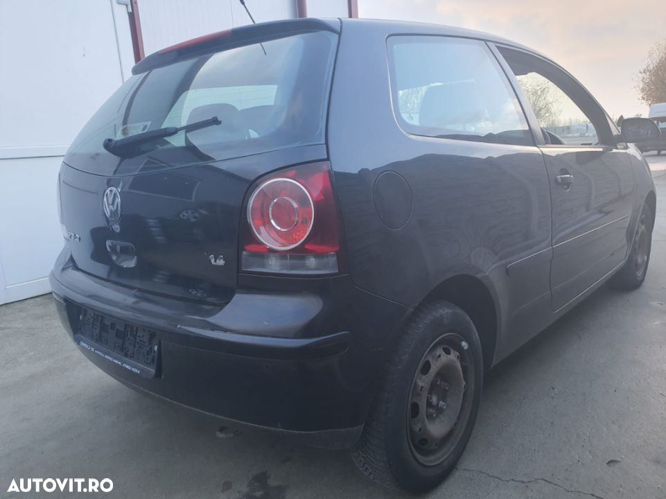 USA VW POLO 9N  2 USI DR - 2