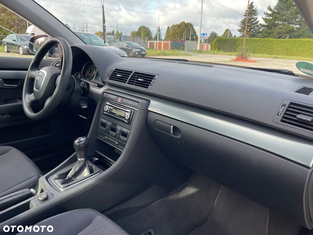 Audi A4 Limousine 2 - 16