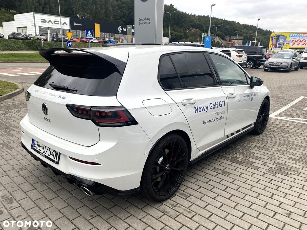 Volkswagen Golf VIII 2.0 TSI GTI Clubsport DSG - 4