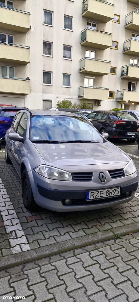 Renault Megane 1.4 16V Authentique - 4