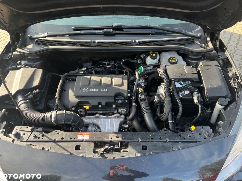 Opel Astra 1.4 Turbo Sports Tourer Edition - 19