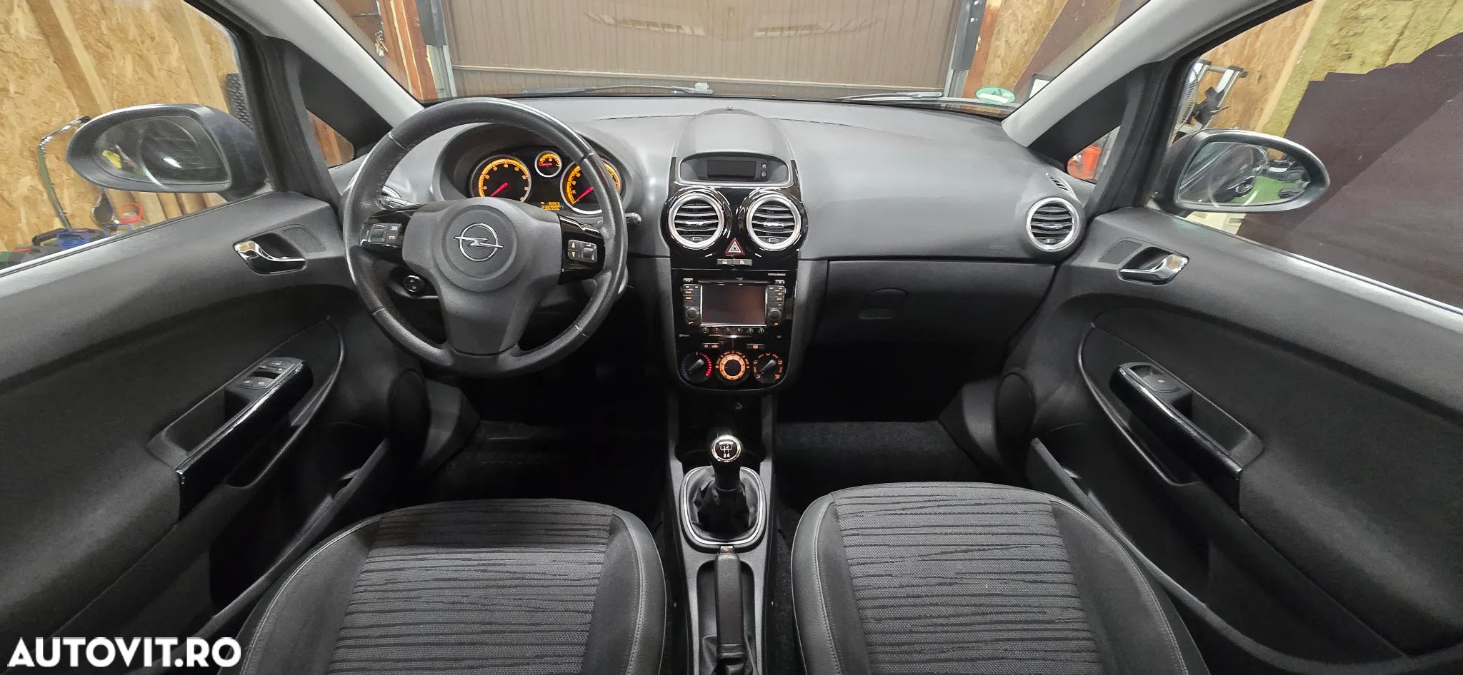 Opel Corsa 1.2 Essentia - 7