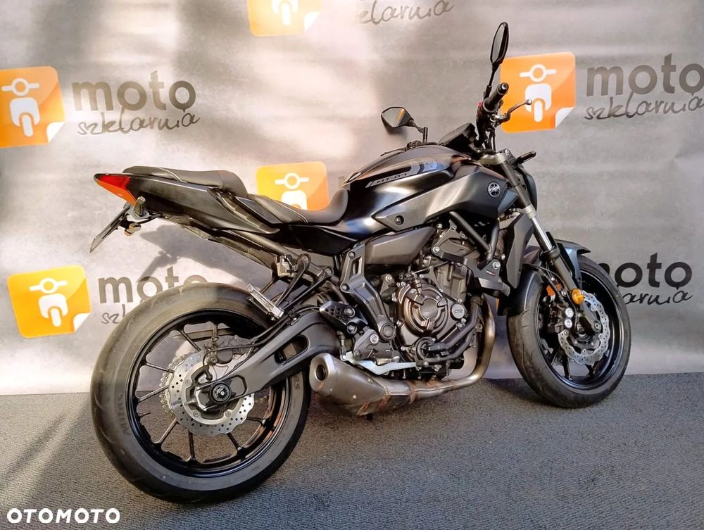 Yamaha MT - 6