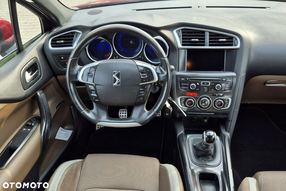 Citroën DS4 1.6 HDi SoChic - 13