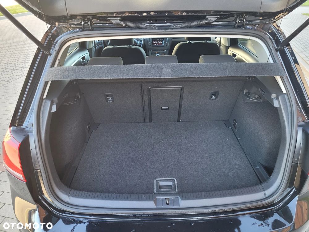 Volkswagen Golf - 12