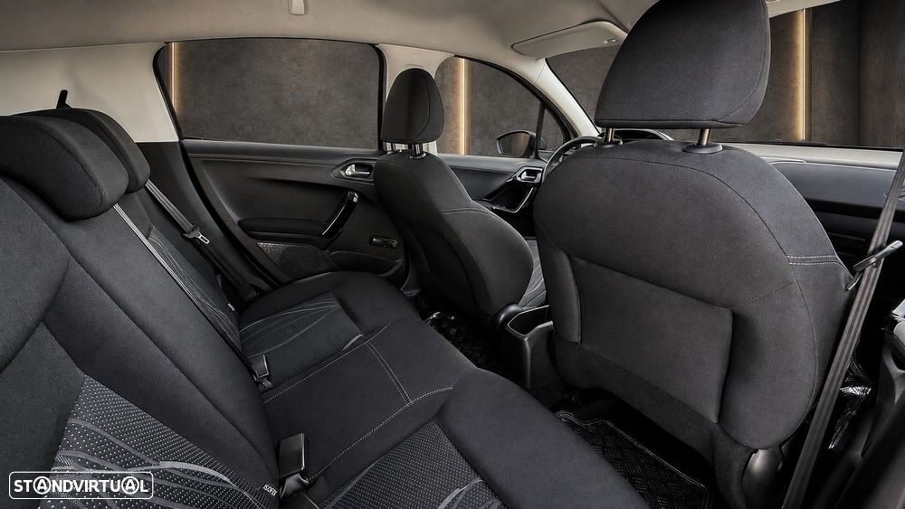 Peugeot 208 1.2 PureTech Active - 15