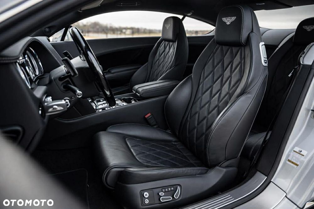 Bentley Continental GT Speed - 12