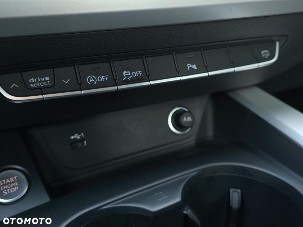 Audi A4 Limousine - 21