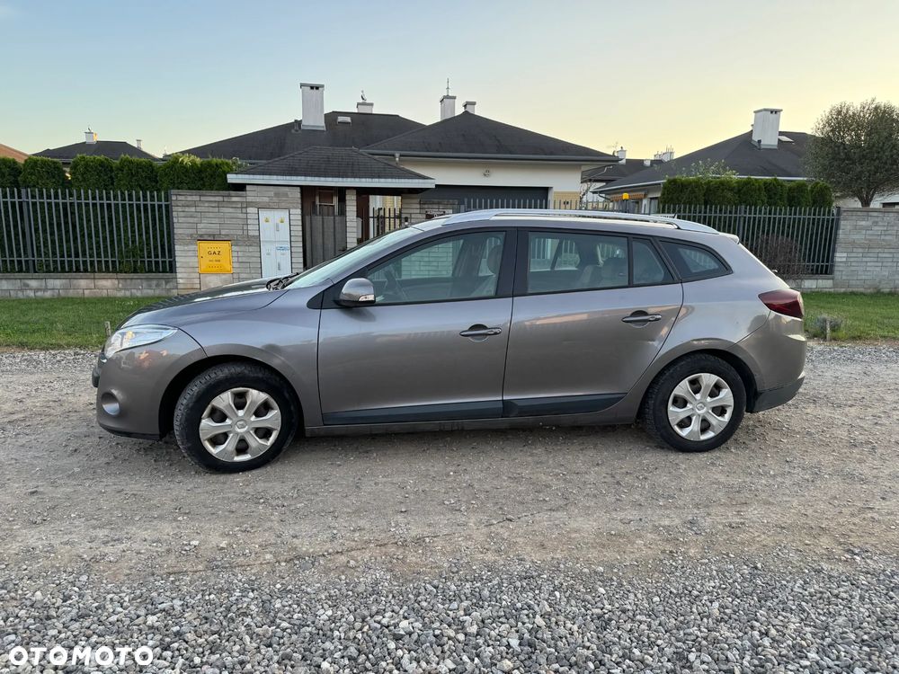 Renault Megane 1.5 dCi Dynamique - 8