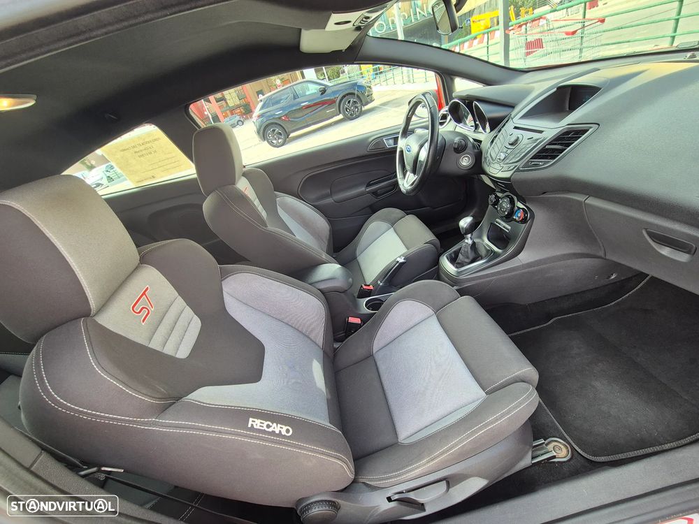 Ford Fiesta 1.6 T ST - 5
