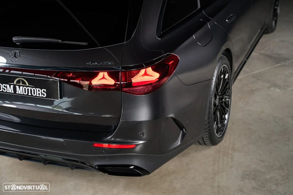 Mercedes-Benz E 300 - 12