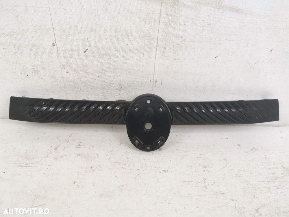 Ornament Grila Radiator Citroen C3 2024 2025 Original In Stare Buna - 2