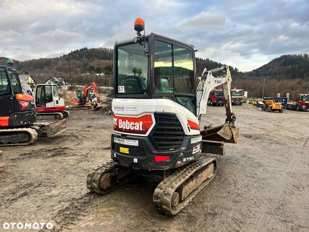 Bobcat E26 - 3