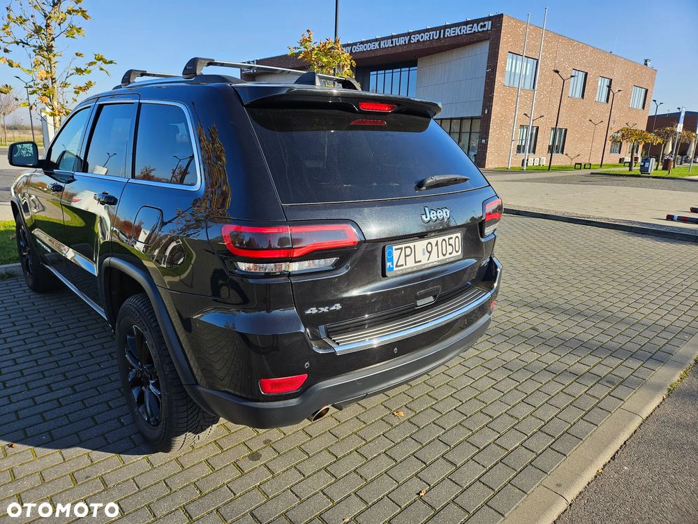 Jeep Grand Cherokee - 27