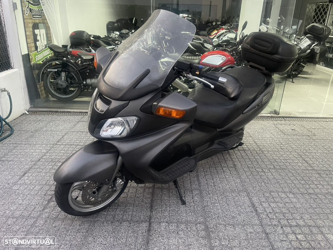 Suzuki Burgman executive - 8