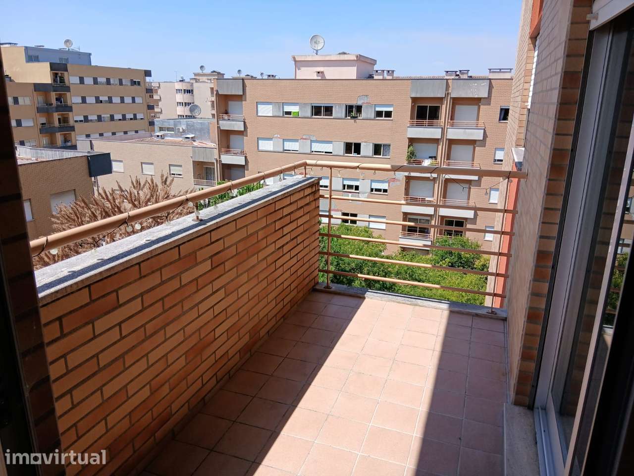 Apart. T3 com varanda e garagem em Braga - Grande imagem: 4/12