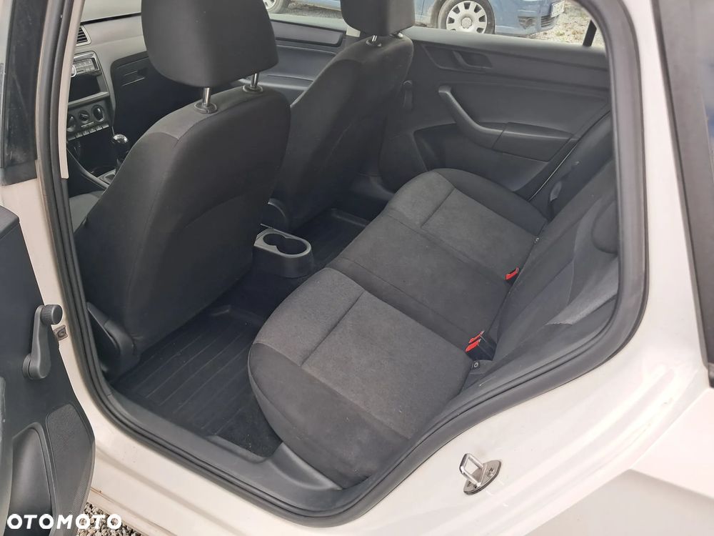 Skoda RAPID 1.2 TSI Active - 11