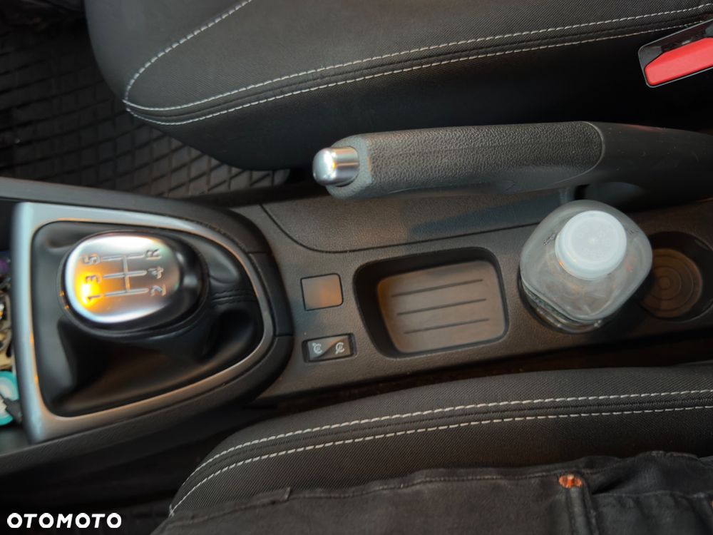 Renault Clio 0.9 Energy TCe Limited EU6 - 26