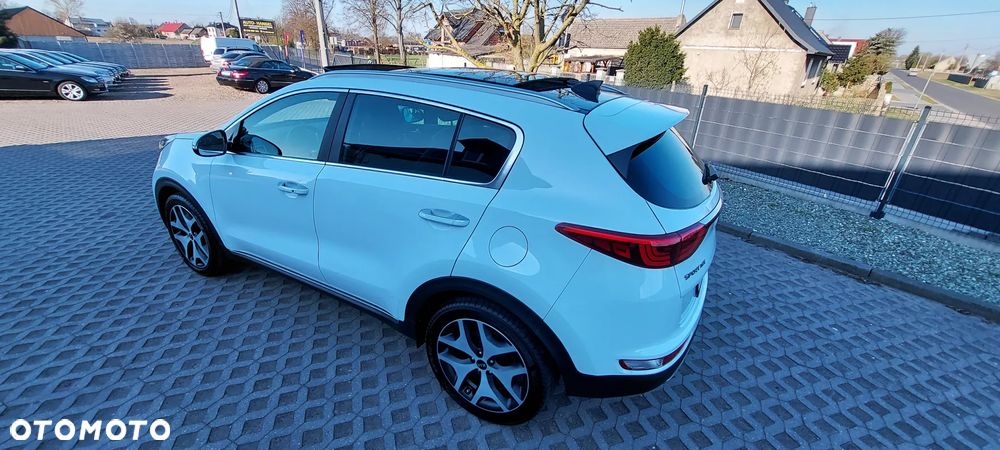 Kia Sportage - 16