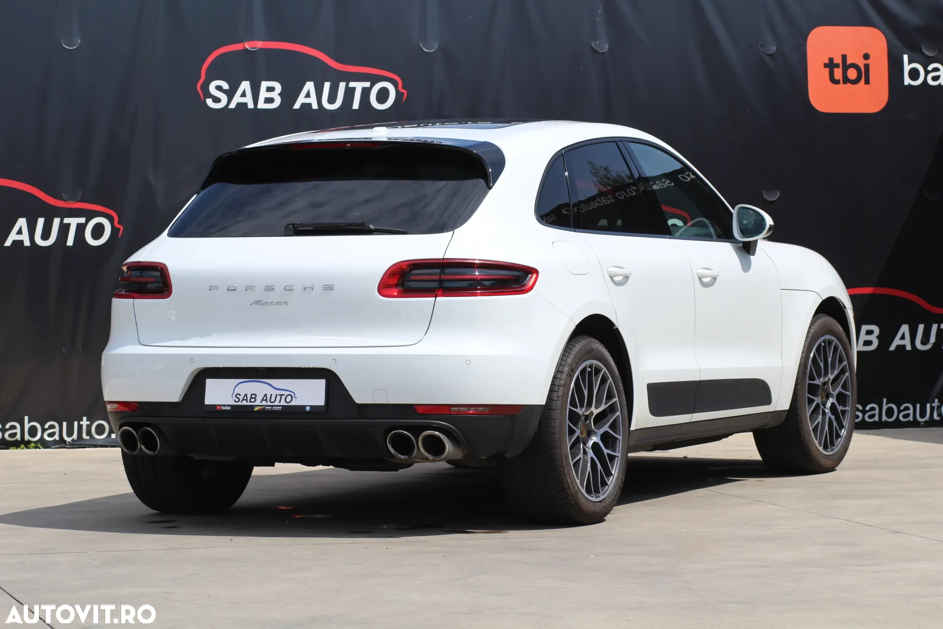 Porsche Macan Standard - 23