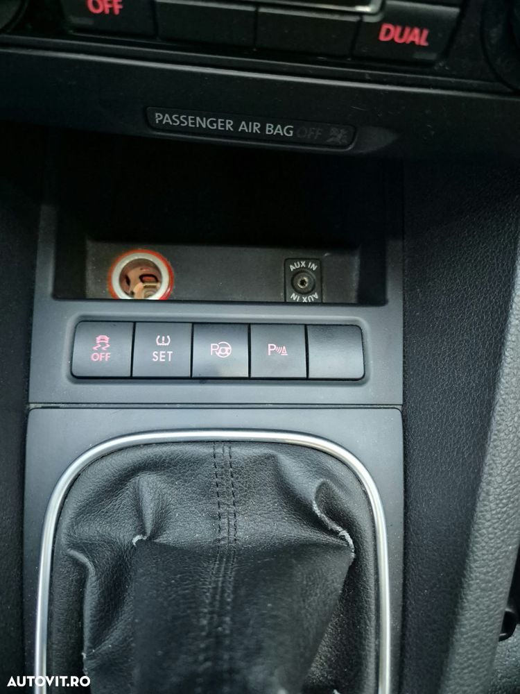 Volkswagen Jetta - 6