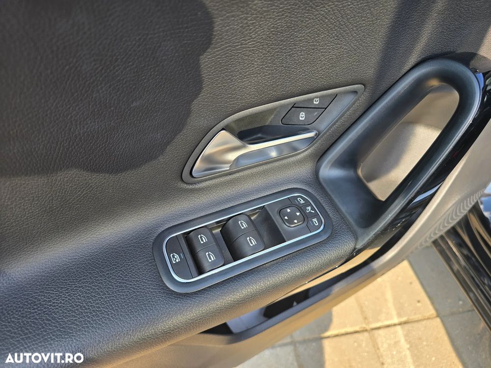 Mercedes-Benz A 200 7G-DCT Progressive - 37