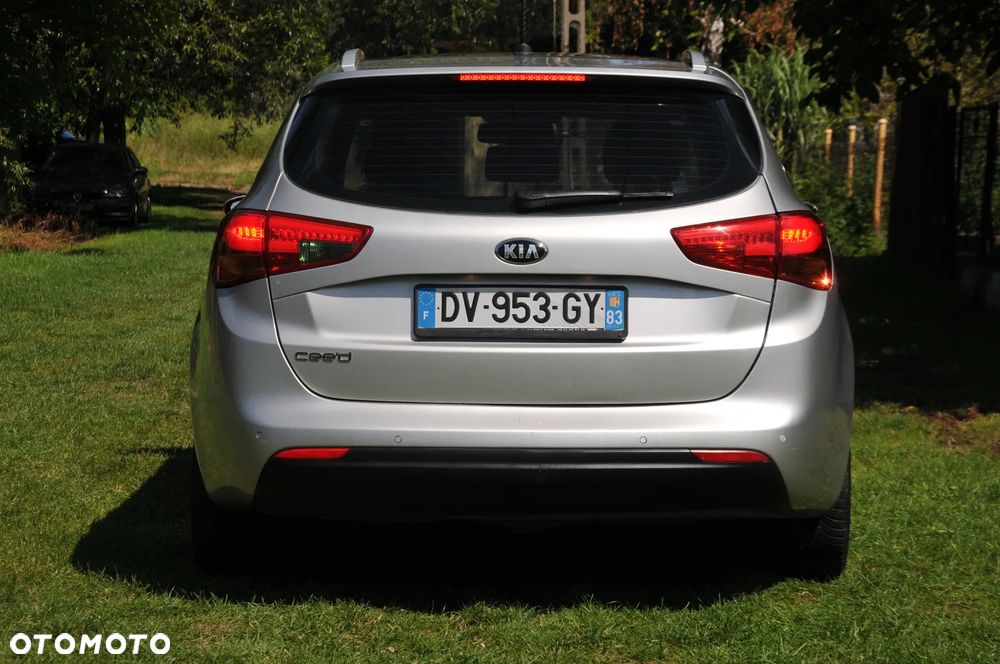 Kia Ceed 1.6 GDI Dream Team Edition - 14