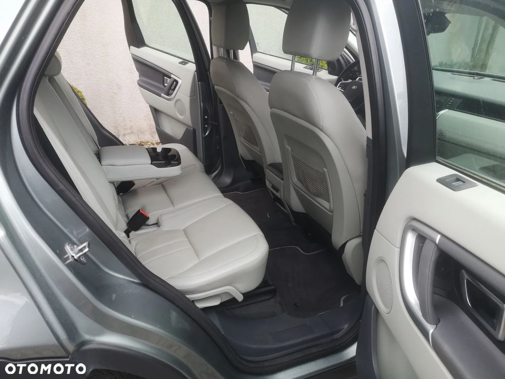 Land Rover Discovery Sport - 9