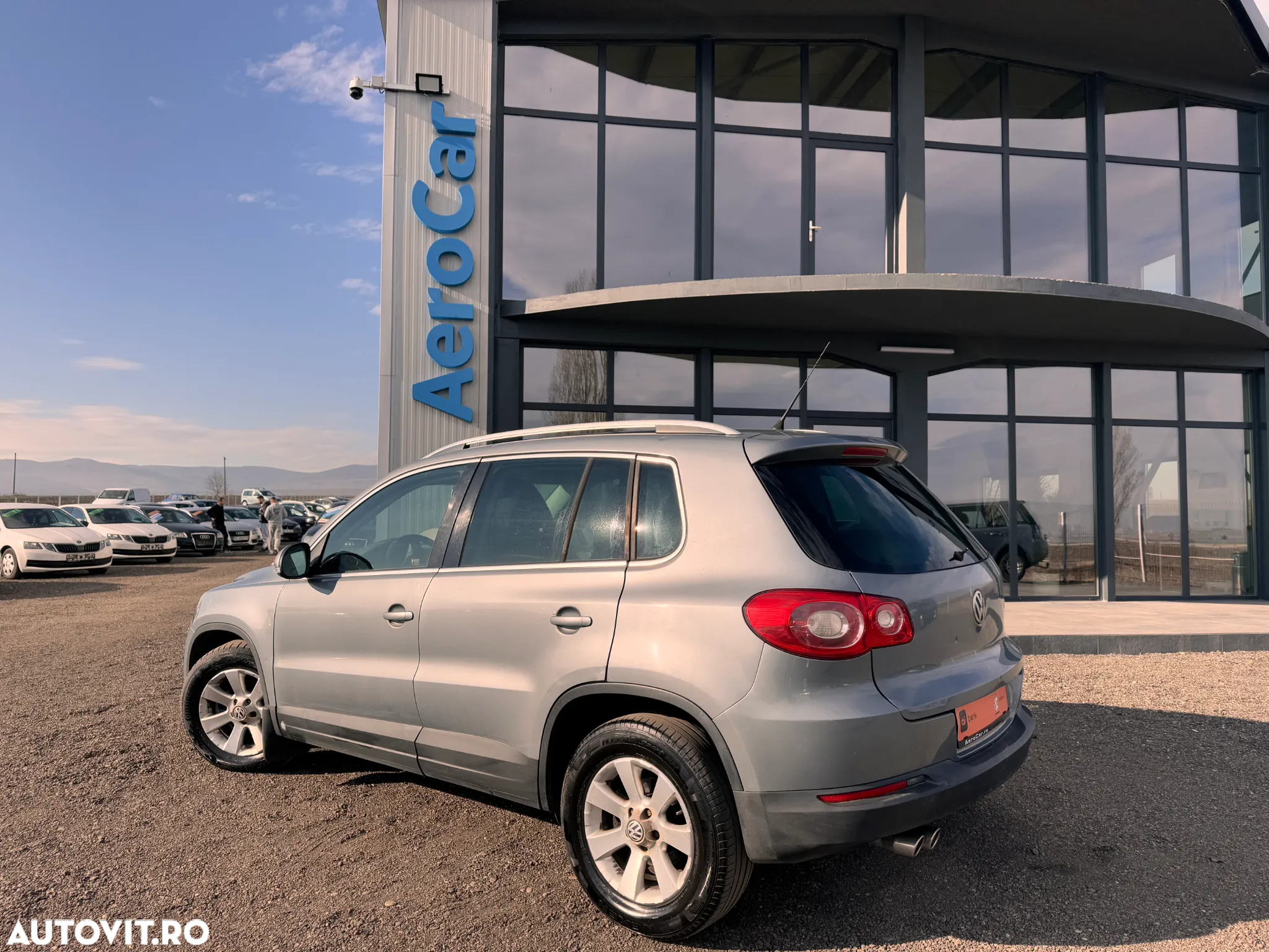 Volkswagen Tiguan 2.0 TDI DPF 4Motion Team - 10