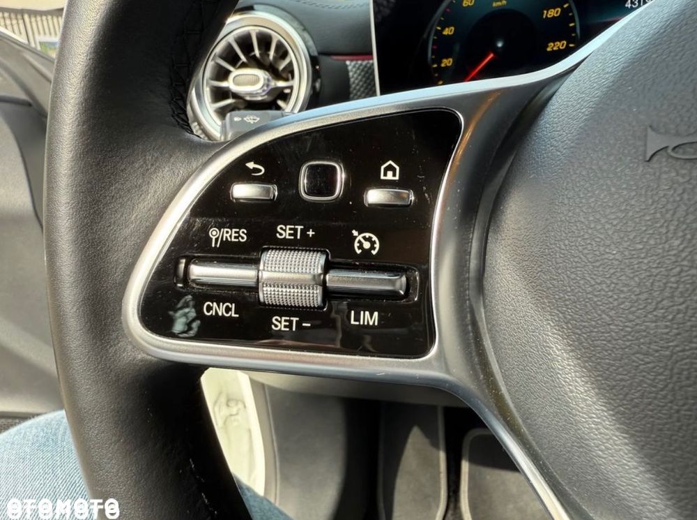 Mercedes-Benz CLA 200 d Progressive 8G-DCT - 16