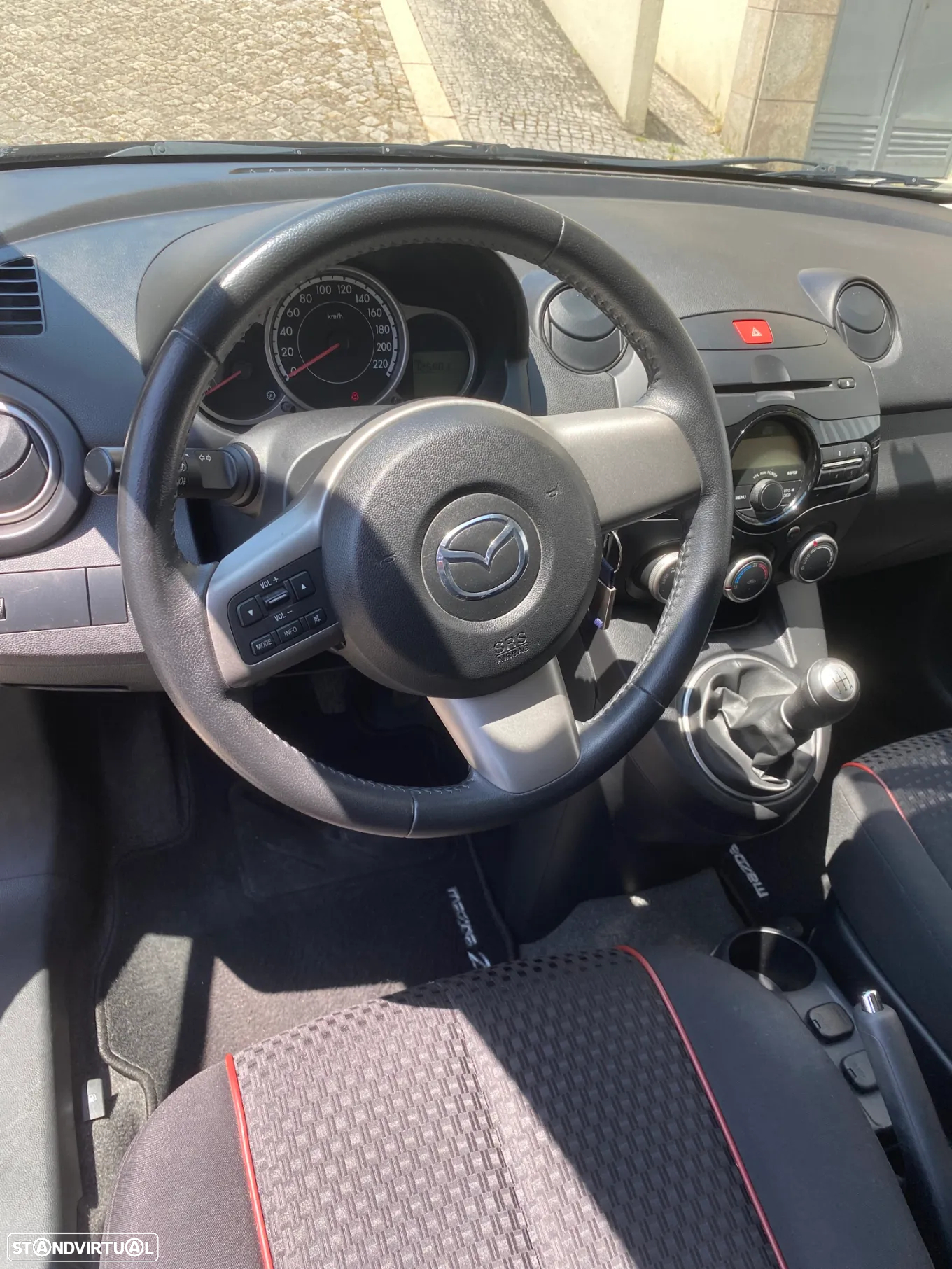 Mazda 2 1.3 MZR Sport - 8