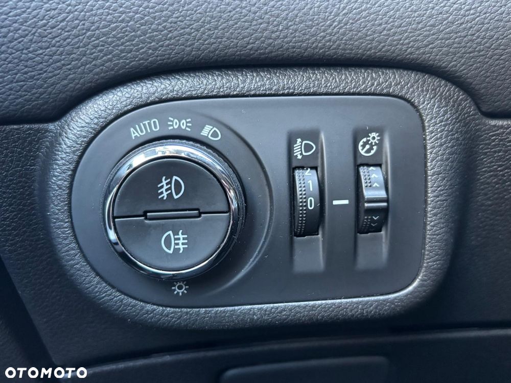 Opel Zafira - 27
