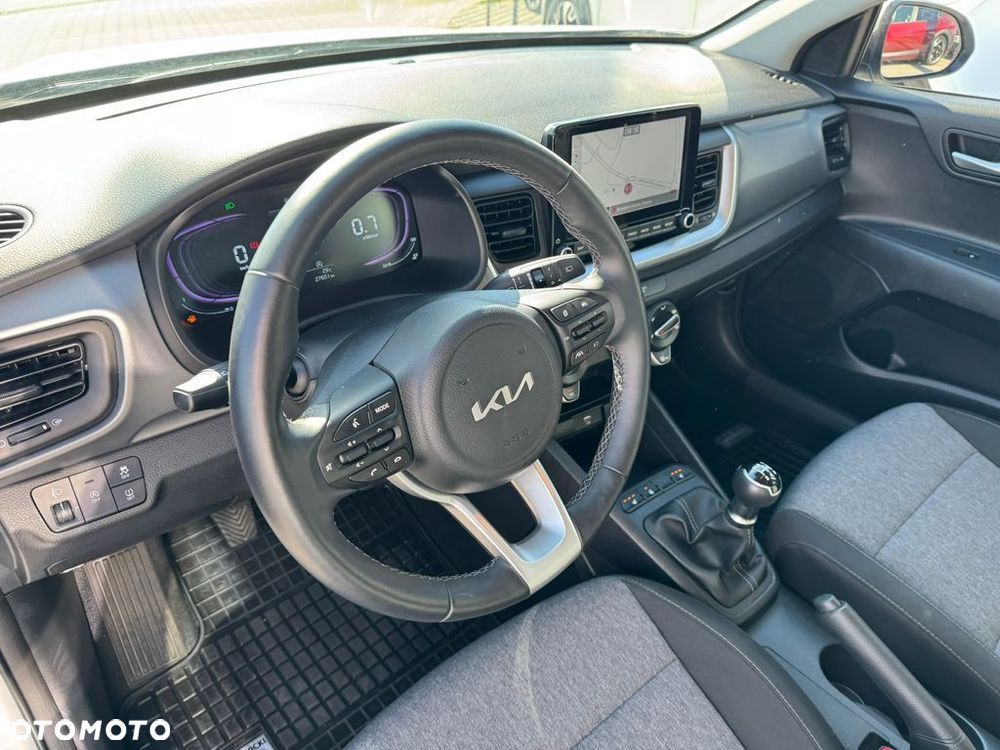 Kia Stonic 1.2 M - 10