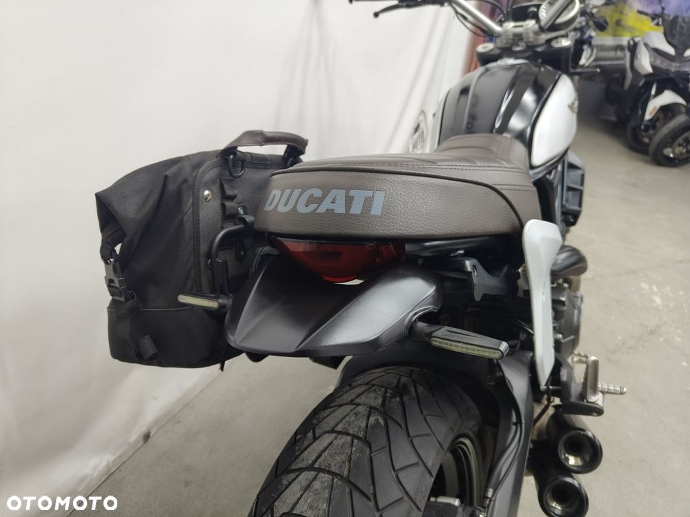Ducati Scrambler - 10