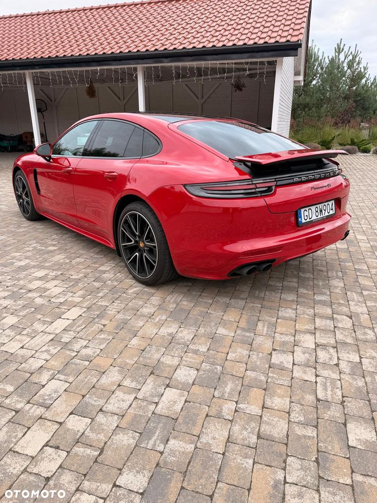 Porsche Panamera 4S - 12