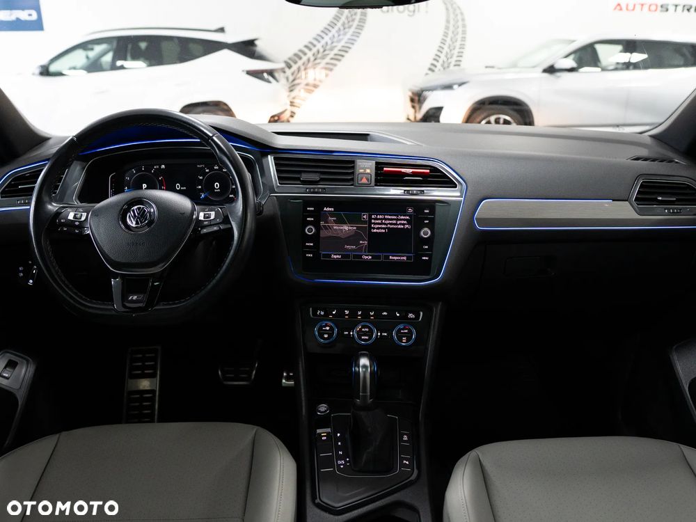 Volkswagen Tiguan - 25