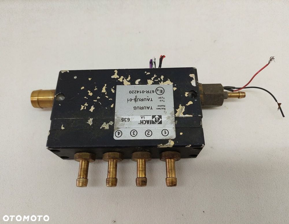 LISTWA WTRYSKOWA GAZU LPG 67R014220 - 4