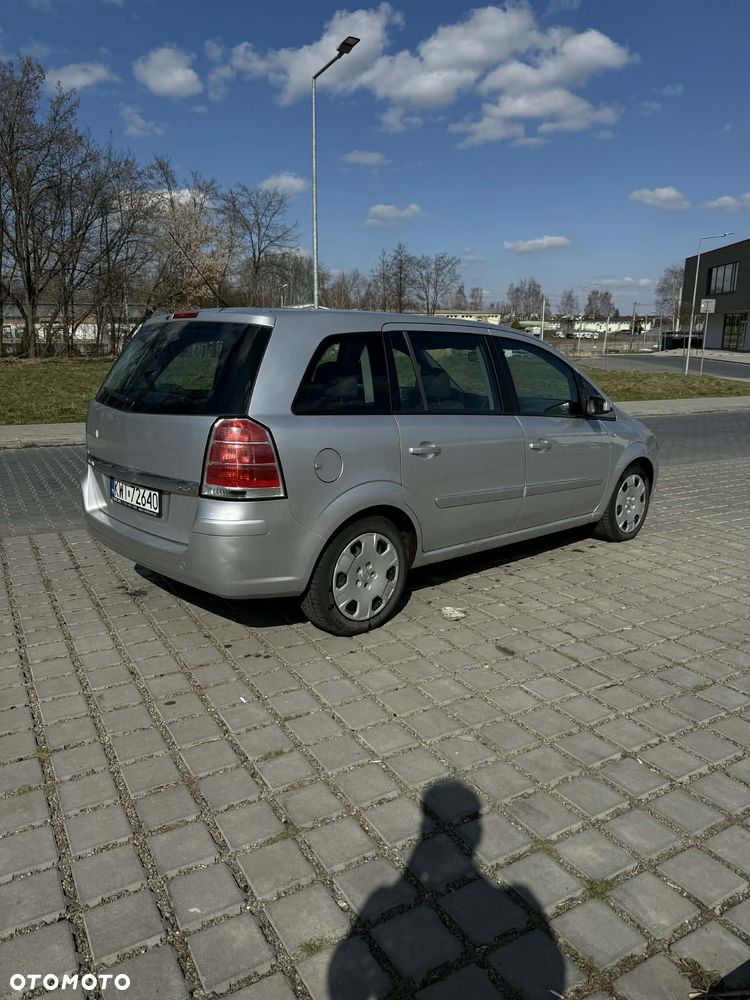 Opel Zafira 1.9 CDTI Cosmo - 4