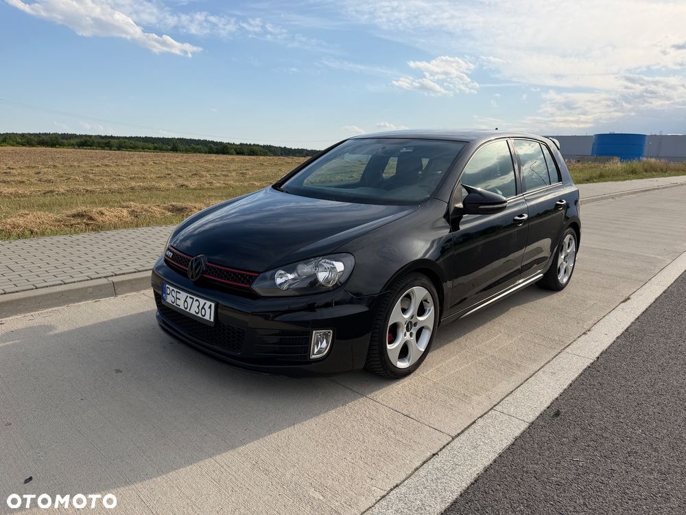 Volkswagen Golf 2.0 TSI GTI - 1