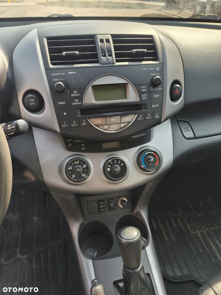 Toyota RAV4 2.0 4x4 - 8